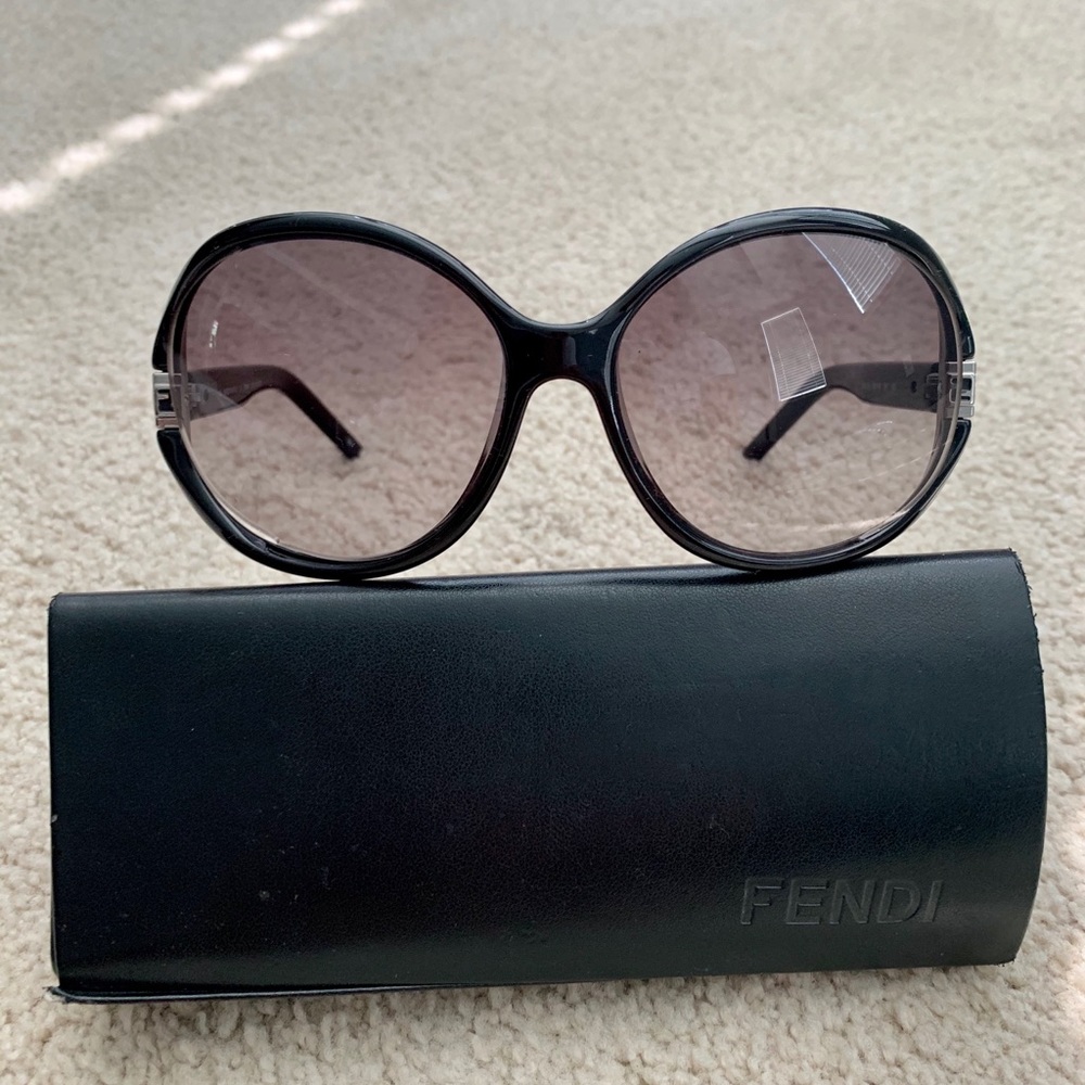 Fendi Gradient Sunglasses
